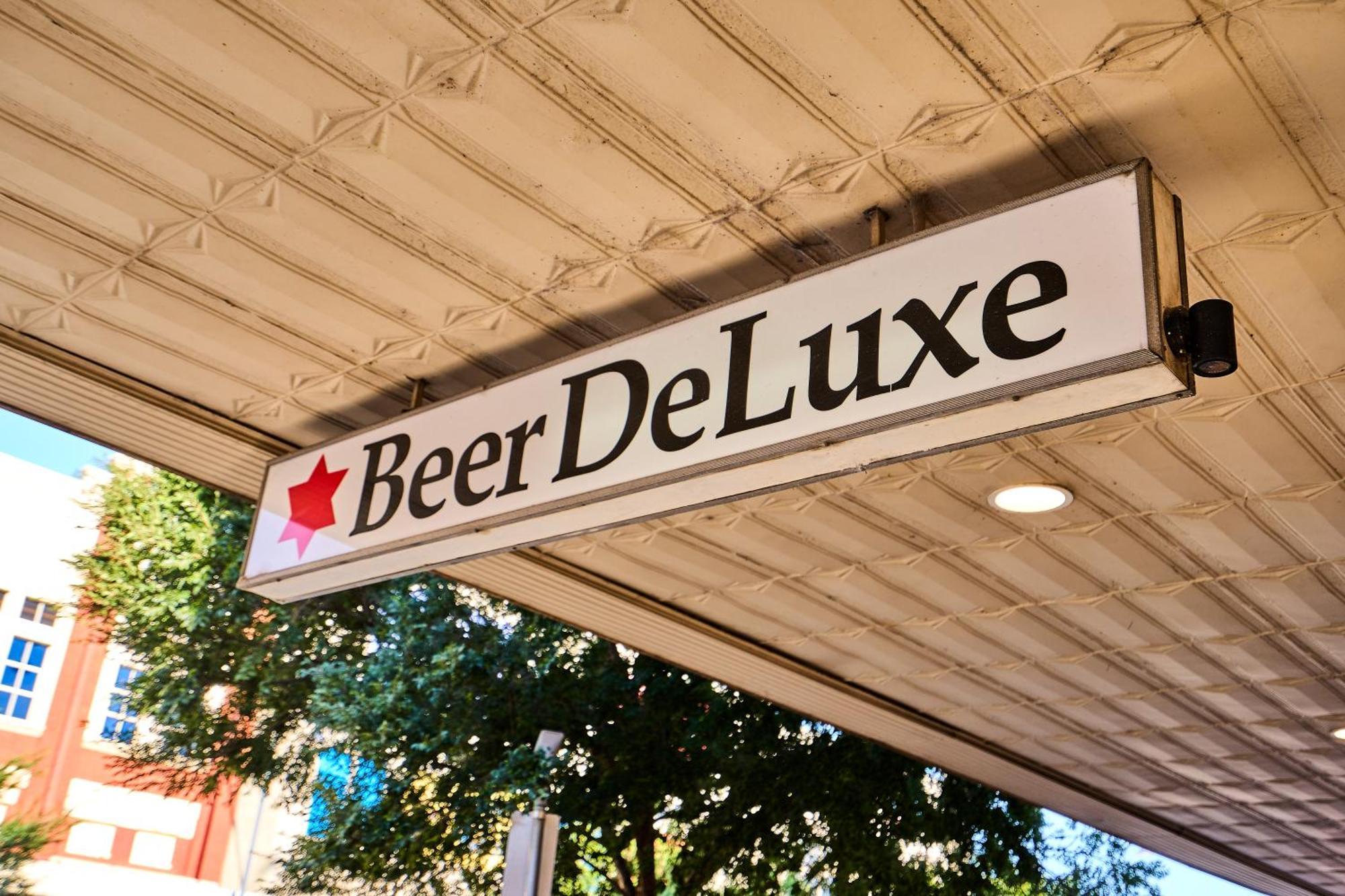 Beer Deluxe Albury Hotel Exterior photo
