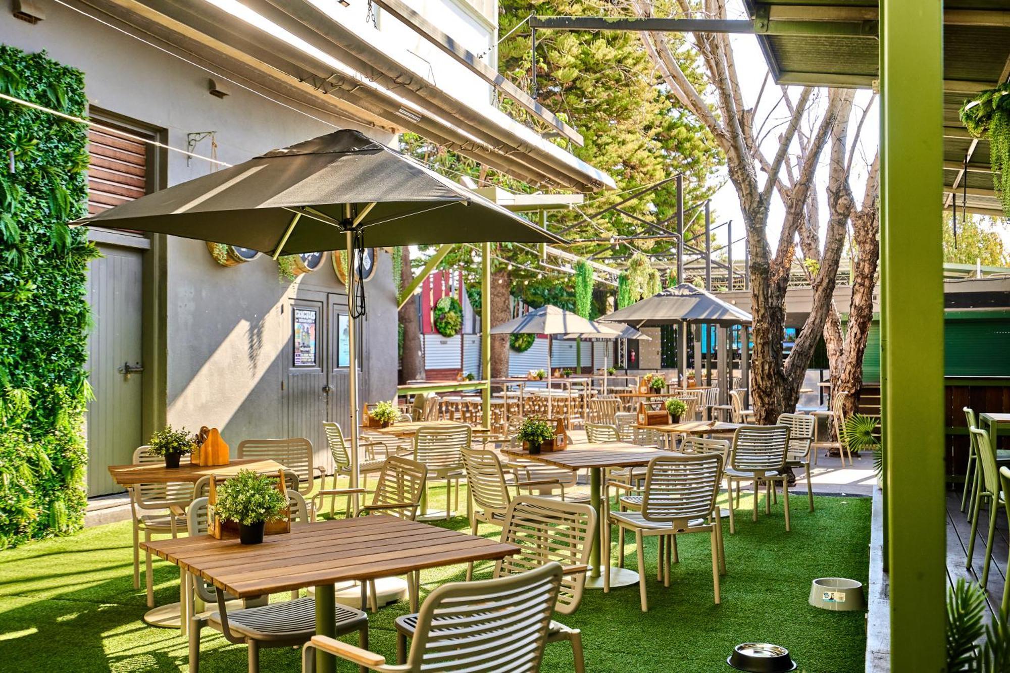 Beer Deluxe Albury Hotel Exterior photo