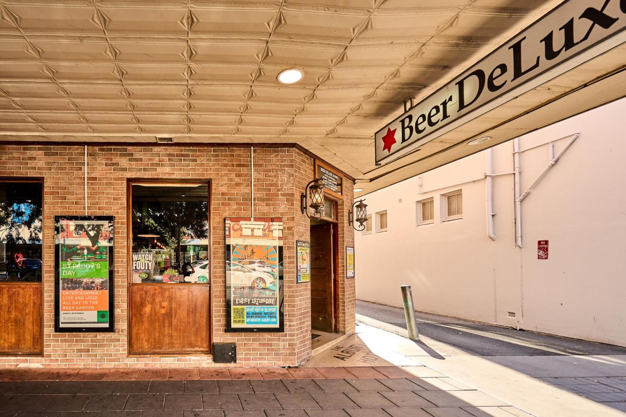 Beer Deluxe Albury Hotel Exterior photo