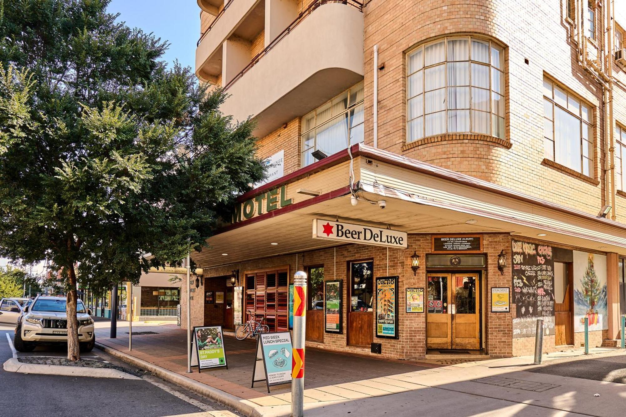 Beer Deluxe Albury Hotel Exterior photo